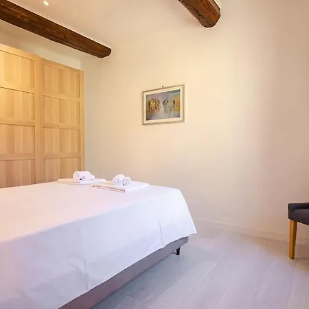 Canonica Home, In The Heart Of The *