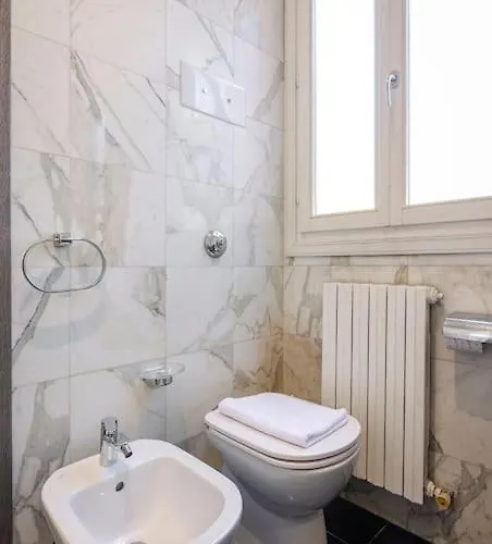 Canonica Home, In The Heart Of The Appartamento