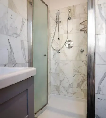 Canonica Home, In The Heart Of The * Bologna